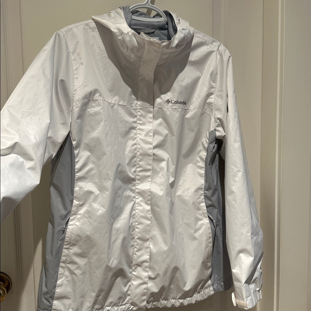 Columbia jacket. - Picture 3 of 6